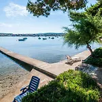 Punta Lux