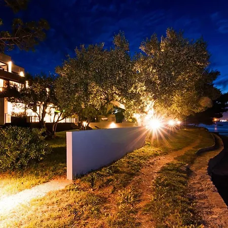 Punta Lux Apartment Sukosan